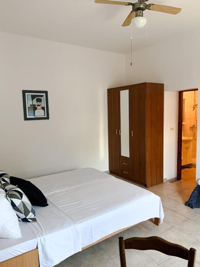 Holiday Home Adriatic 鲁巴达 外观 照片